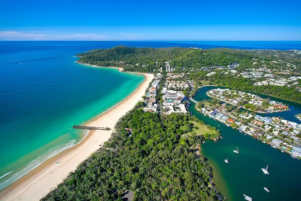 Central Noosa Tropical Retreat Australia
