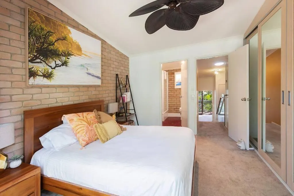 Central Noosa Tropical Retreat