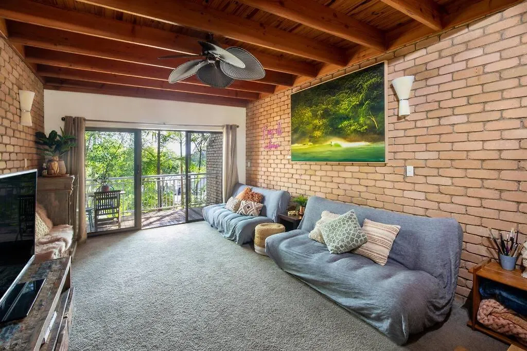 Central Noosa Tropical Retreat